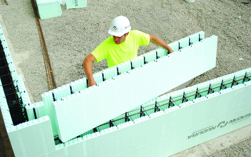 Choose the greenest builder available